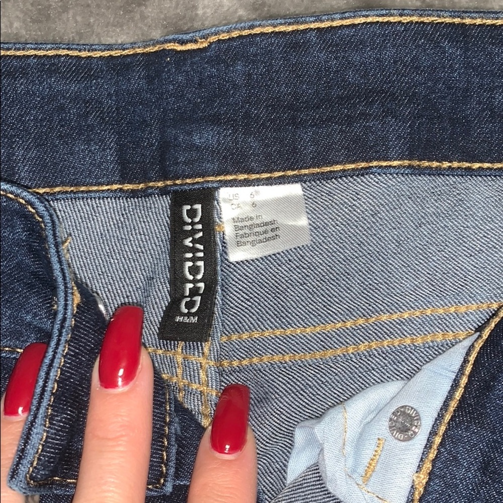 Divided Jeans - Picture 2 of 3